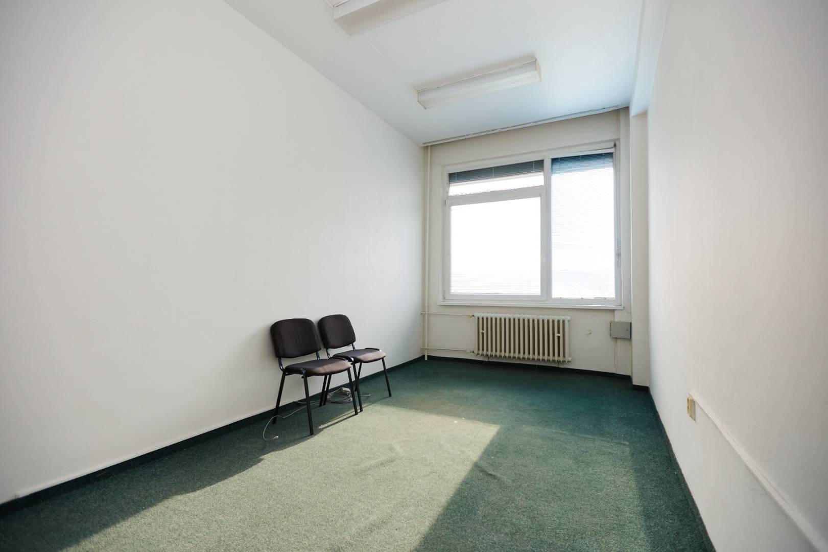 KANCELÁRSKE PRIESTORY- PRENÁJOM , UL. LETNÁ, KOŠICE - STARÉ MESTO / 2 /