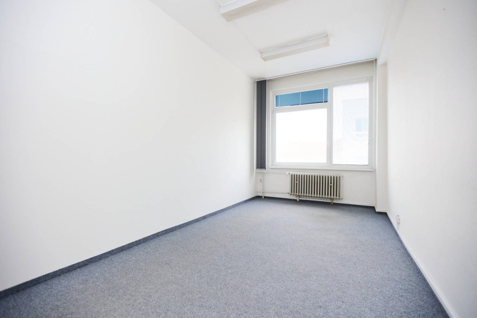 KANCELÁRSKE PRIESTORY-NA PRENÁJOM , UL. LETNÁ, KOŠICE - STARÉ MESTO / 5 /