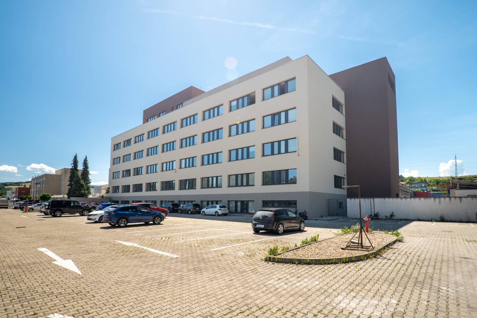 NA PRENÁJOM, KANCELÁRSKE PRIESTORY , UL. VOLGOGRADSKÁ, PREŠOV / 10 /