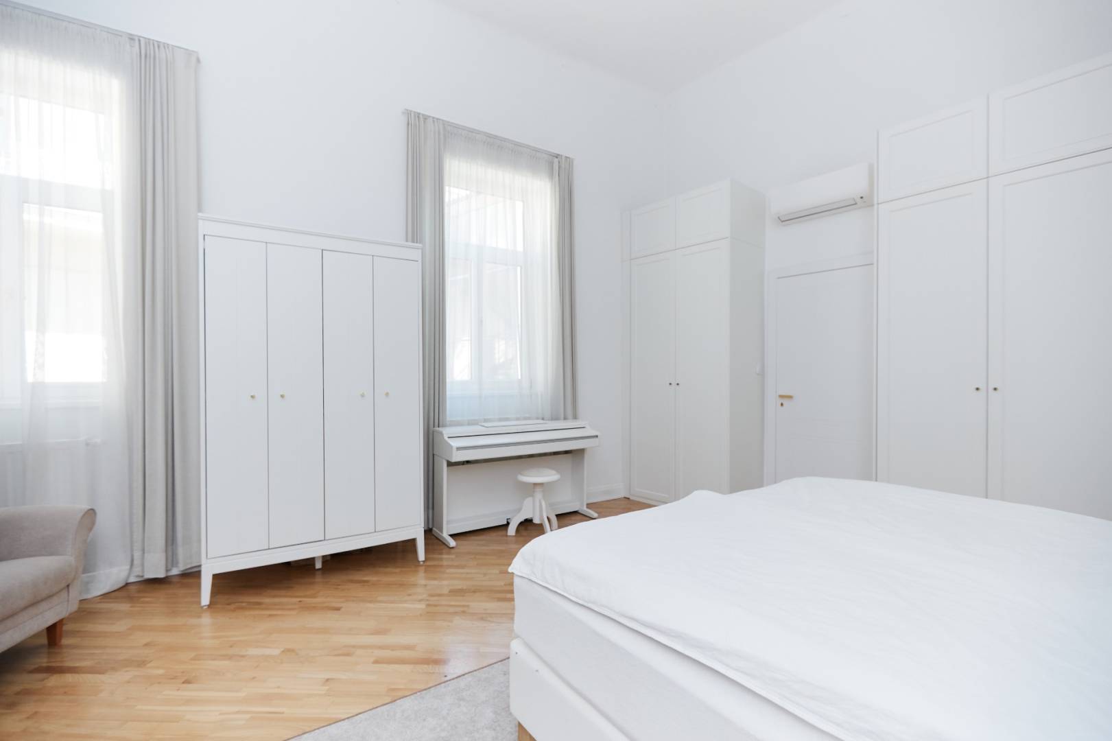 NA PRENÁJOM, 3-izbový tehlový byt s parkingom,Košice-Staré mesto / 11 /