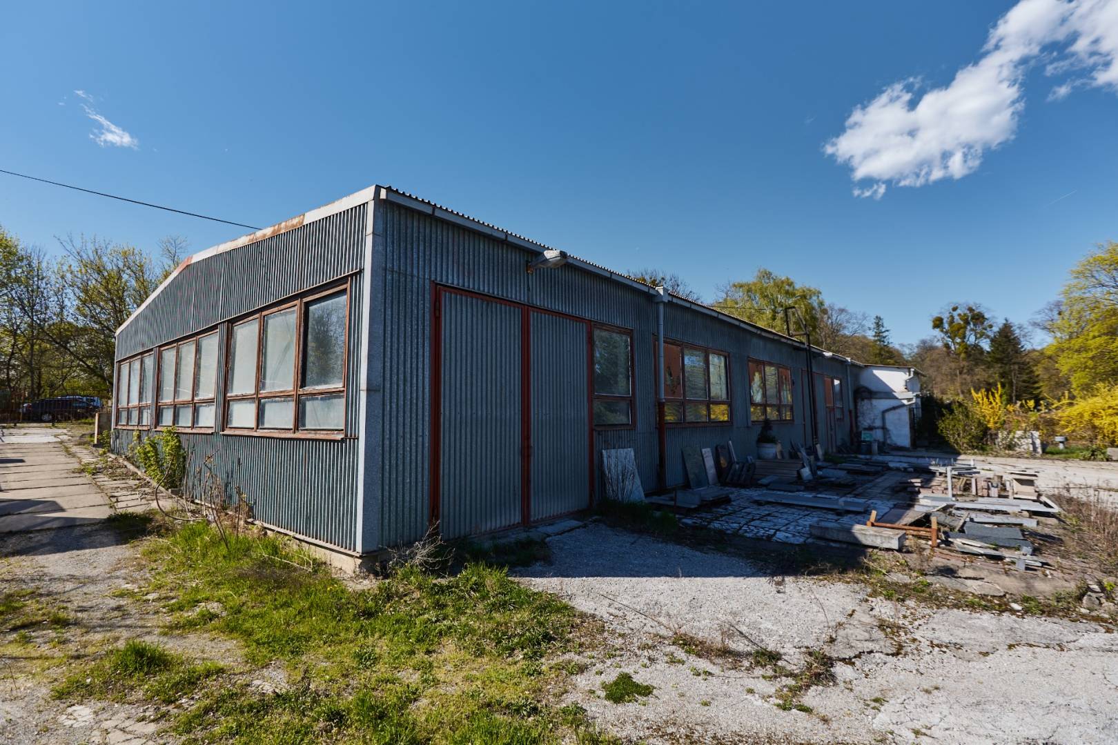 AREÁL S VÝROBNOU HALOU NA PREDAJ, RASTISLAVOVÁ ULICA, KOŠICE-JUH / 11 /