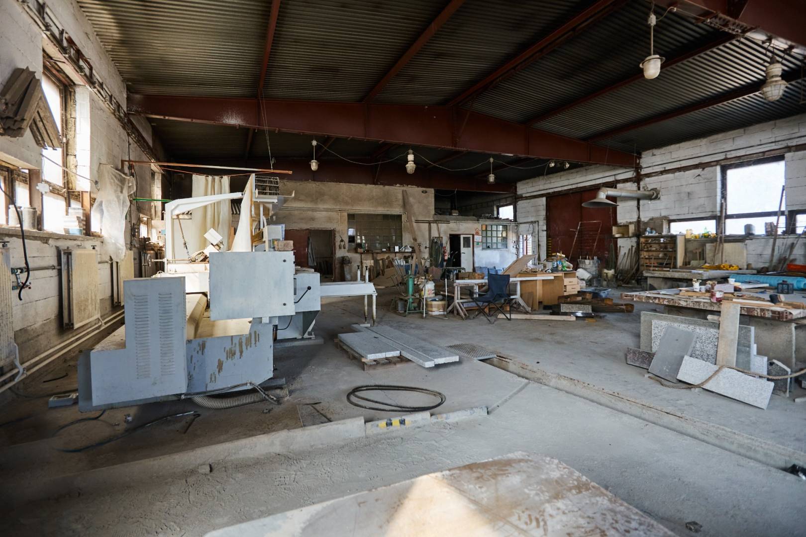 AREÁL S VÝROBNOU HALOU NA PREDAJ, RASTISLAVOVÁ ULICA, KOŠICE-JUH / 5 /