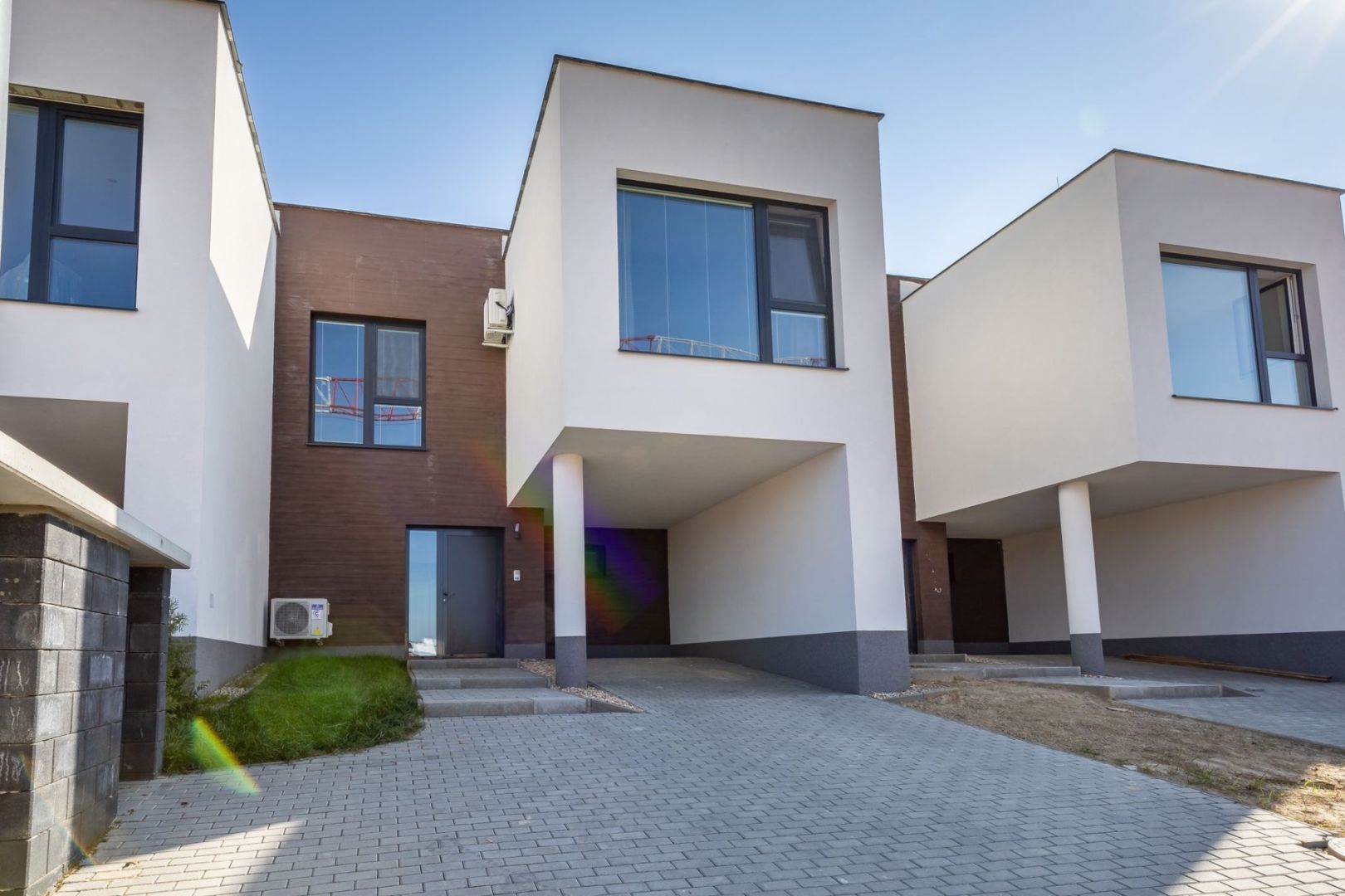 NOVOSTAVBA- NÍZKOENERGETICKÝ RODINNÝ DOM- LORINČÍK HÁJE-PREDAJ- KE / 18 /