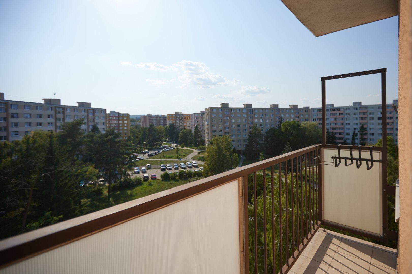 NA PREDAJ, 4 - IZBOVÝ BYT, NOVÁ REKONŠTRUKCIA, UL. HUMENSKÁ,KE- ZÁPAD / 20 /