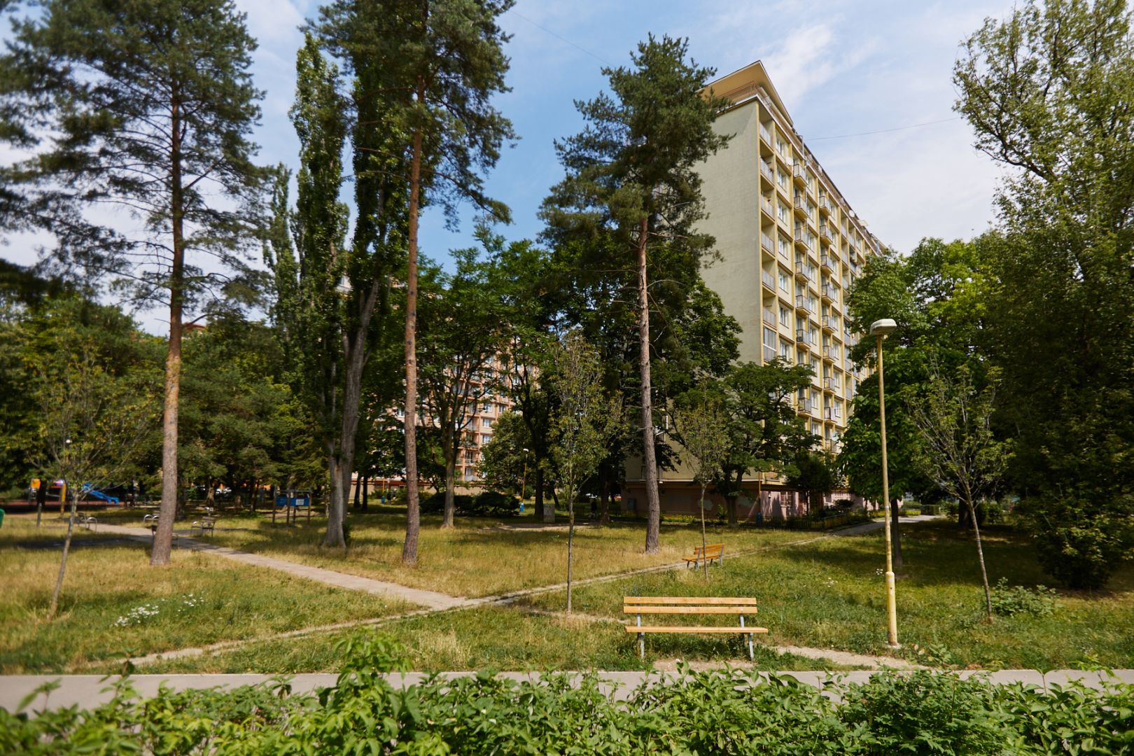 PREDAJ,3-IZBOVÝ BYT,KOMPLETNÁ REKONŠTRUKCIA,BOŽENY NEMCOVEJ-SEVER-KE / 16 /