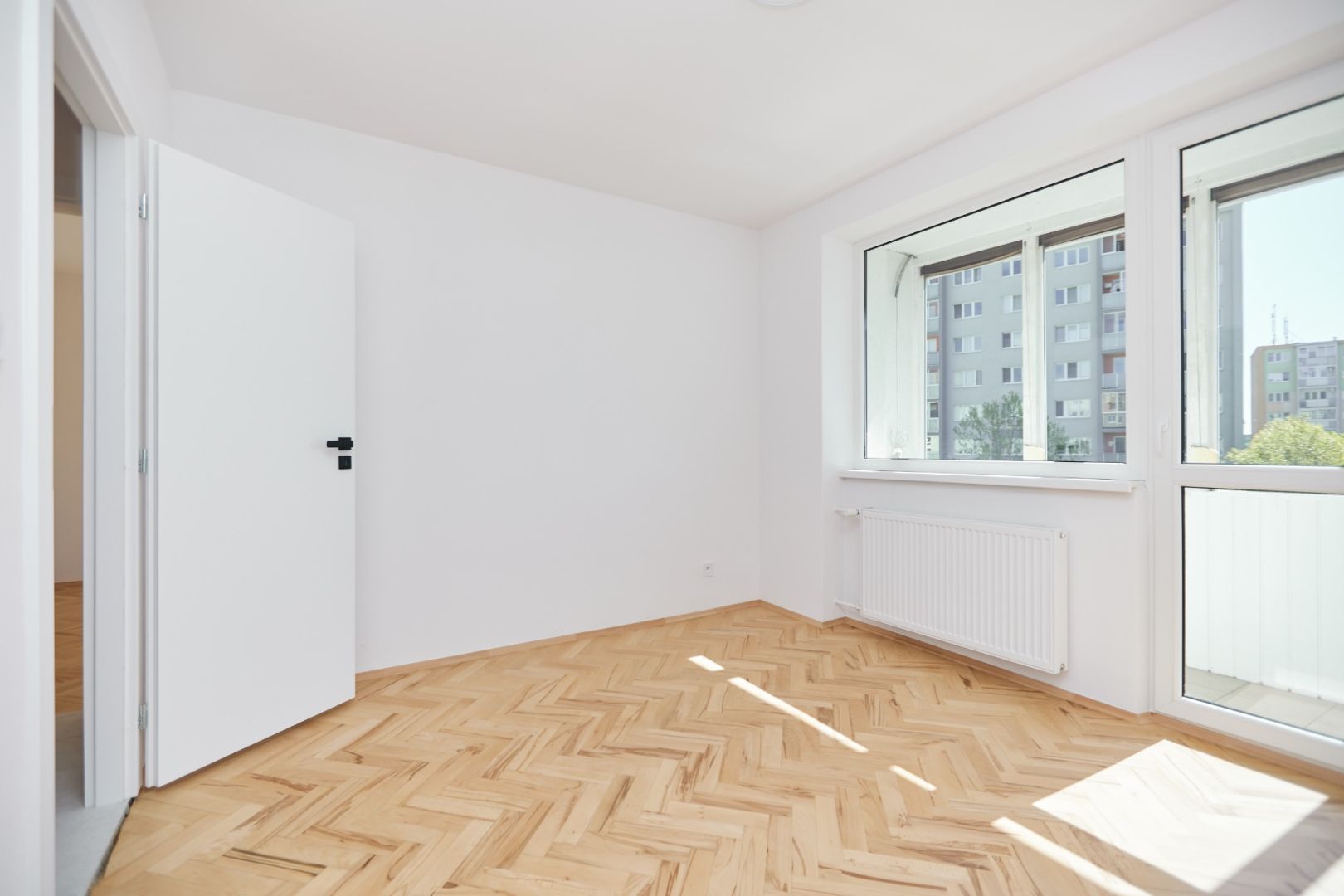 NA PREDAJ-3-IZBOVÝ BYT-NOVÁ REKONŠTRUKCIA-UL.POKROKU-KOŠICE-ZÁPAD / 6 /