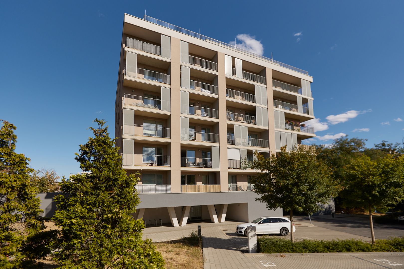 REZERVOVANE - NA PRENÁJOM BYT 2+KK, NOVÁ TERASA, Košice- Západ / 1 /