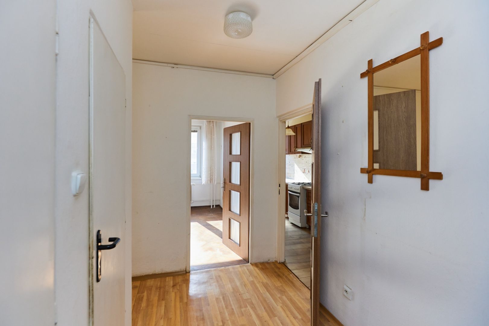 NA PREDAJ-2-IZB. BYT ,TATRANSKÁ ULICA - KOŠICE-STARÉ MESTO / 9 /