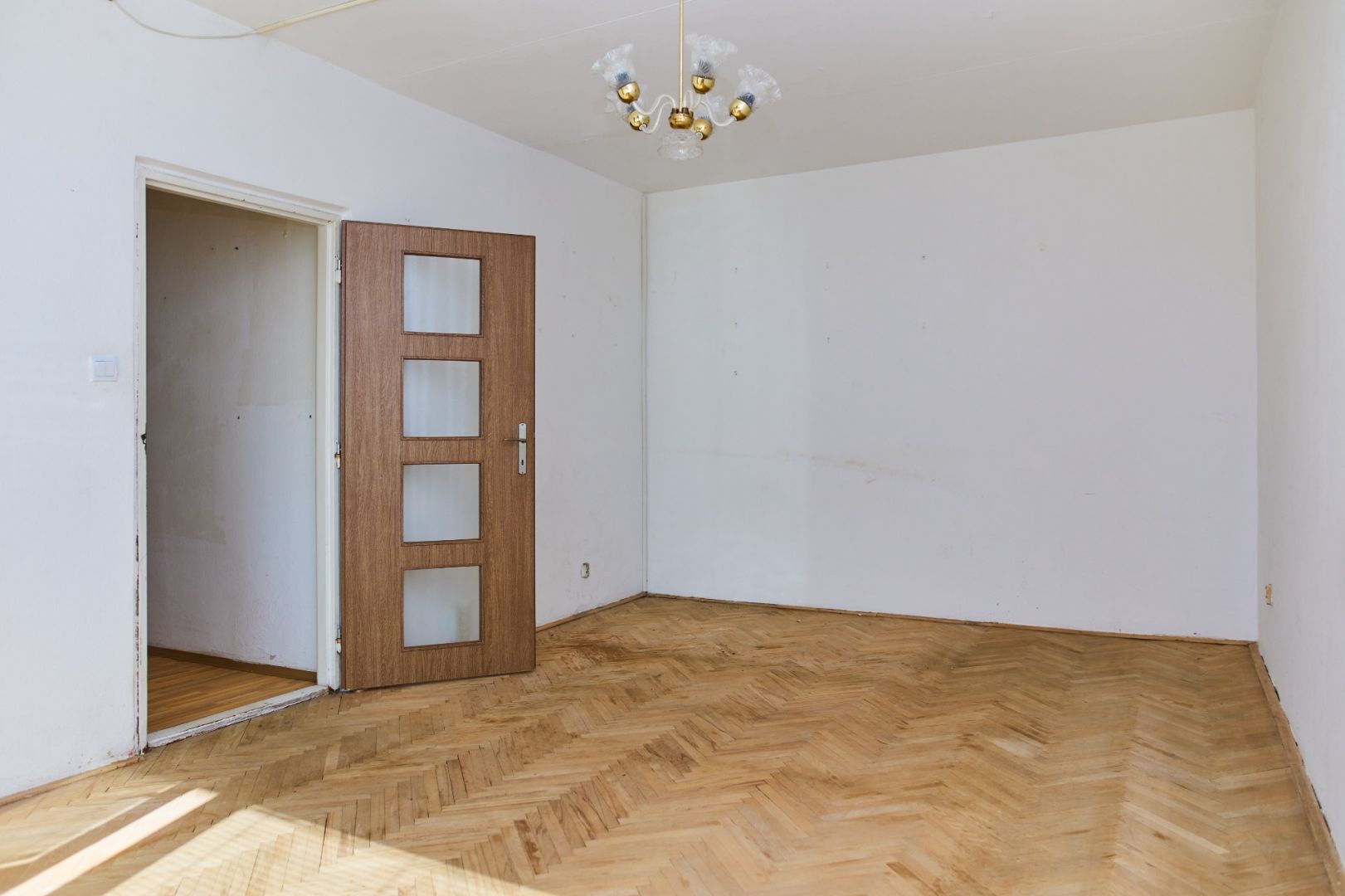 NA PREDAJ-2-IZB. BYT ,TATRANSKÁ ULICA - KOŠICE-STARÉ MESTO / 4 /